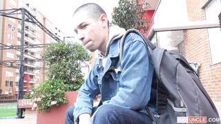 Numero 226 - More Than Touching