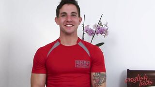 Working out his Muscles & Pumping his Hole!