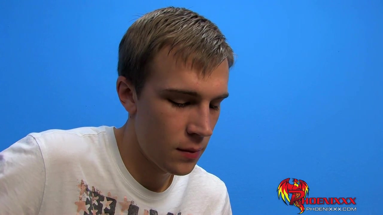 Cheating on His Wife with a Sexy Guy - Gay Porn HD Online